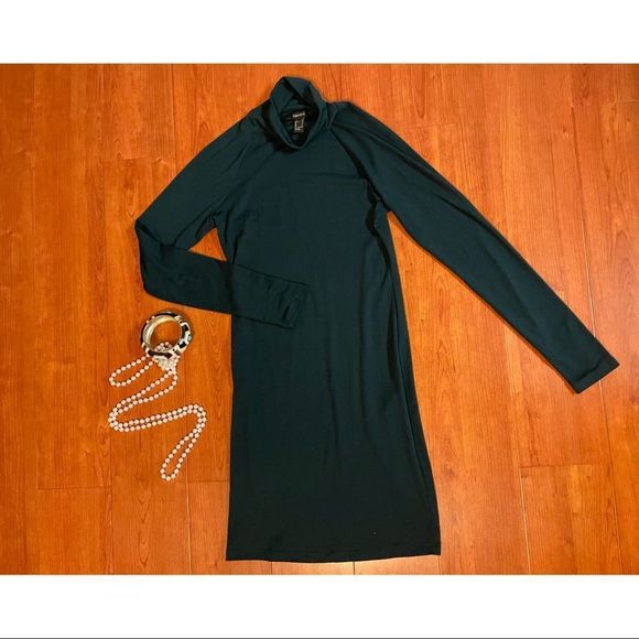💥 Forever 21 • Turtle Neck Dress - Picture 2 of 5